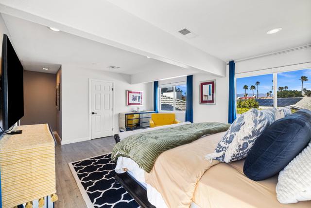 68716 Avenida Diosa, Cathedral City CA: https://media.crmls.org/mediaz/98bb5e55-8605-4d4e-87e4-8fd4f249dd12.jpg