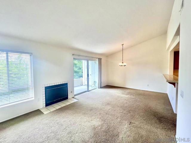 9995 Scripps Westview Way, San Diego CA: https://media.crmls.org/mediaz/98bc0375-1bad-4874-91d6-536395d50b6d.jpg