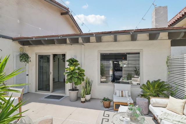 4352 Loma Riviera Court, San Diego CA: https://media.crmls.org/mediaz/98bc6ea5-8a32-425d-9be9-3082d3a34248.jpg