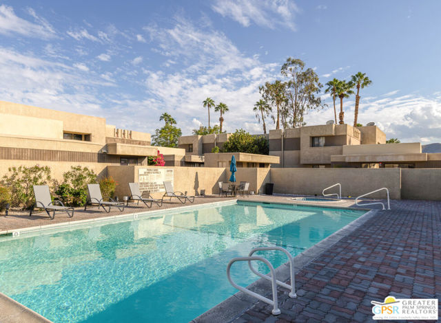 473 E Bradshaw Lane #10, Palm Springs, CA 92262