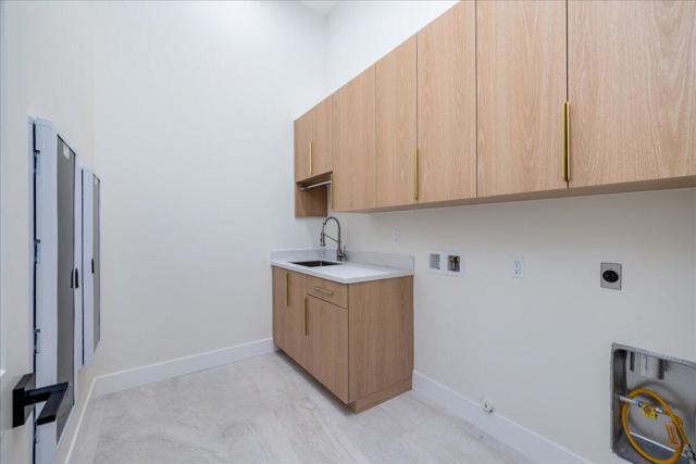 4195 Evergreen Lane, Banning CA: https://media.crmls.org/mediaz/98be9972-6c8e-46b5-a2ea-a40d4c71c48a.jpg