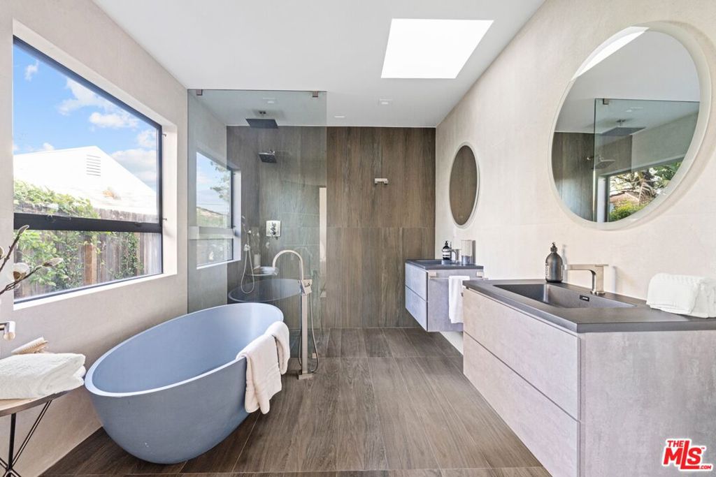 MLS #25617071 image #23