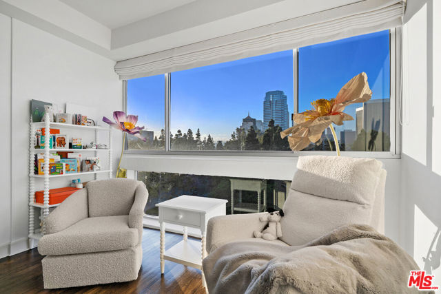 2220 Avenue Of The Stars, Los Angeles CA: https://media.crmls.org/mediaz/98c0f949-aa24-4661-b8eb-847cac1c9443.jpg