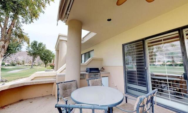 55417 Firestone, La Quinta CA: https://media.crmls.org/mediaz/98c12829-cb58-4752-8ae4-8b17e1d2813d.jpg