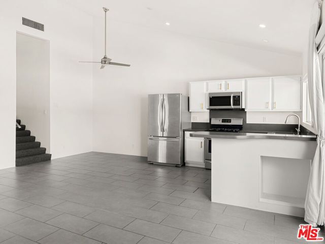 1472 S Camino Real, Palm Springs CA: https://media.crmls.org/mediaz/98c21a27-cda0-4430-b3a6-71bfbe0a53e7.jpg