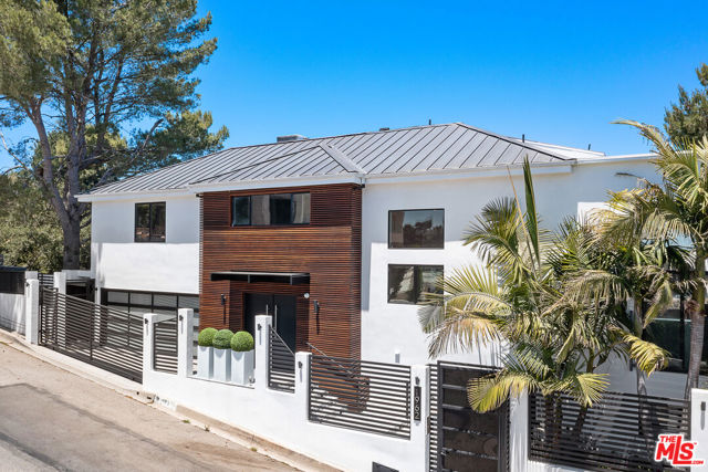1962 Stradella Road, Los Angeles CA: https://media.crmls.org/mediaz/98c43a54-5677-4e9e-bafd-c671f171a9c8.jpg