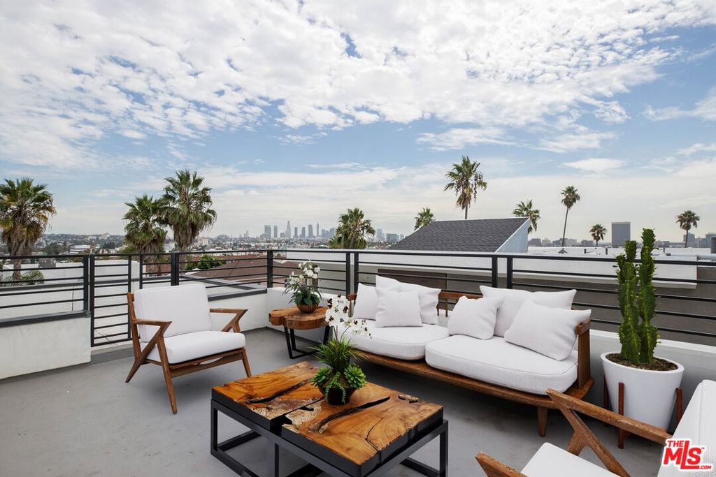 525 N Normandie Avenue #527