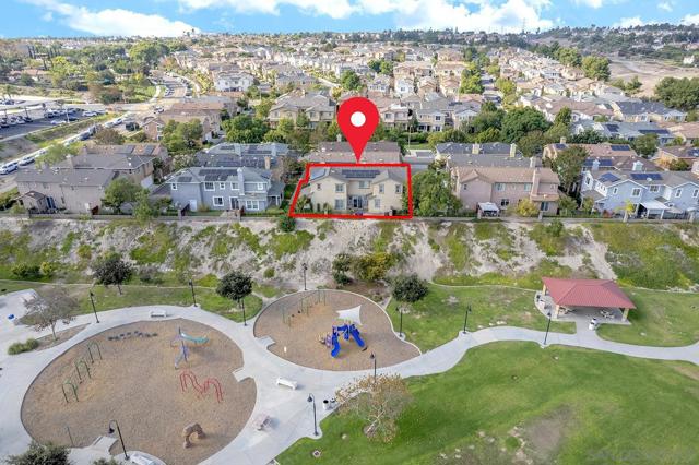 1670 Grasshopper Ln, Chula Vista CA: https://media.crmls.org/mediaz/98c55c44-7630-42c8-86c5-662e4517c5ee.jpg