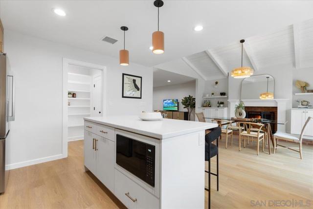 1211 California St, Imperial Beach CA: https://media.crmls.org/mediaz/98c64dee-ffe4-4438-b649-9a7ace5ba93a.jpg