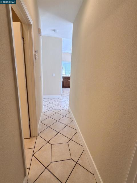 1135 Ranch Point Way, Antioch CA: https://media.crmls.org/mediaz/98c6efe4-60ac-4cd7-8406-a7e2c8804aeb.jpg