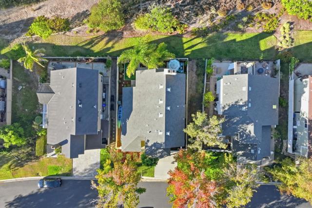 3626 Lorimer Ln, Encinitas CA: https://media.crmls.org/mediaz/98c6f403-9b73-4ed0-9545-79578f329597.jpg