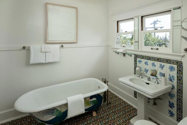 25671 Chapin Road, Los Altos Hills CA: https://media.crmls.org/mediaz/98c72563-96f6-4b04-ab63-dddaa9633560.jpg