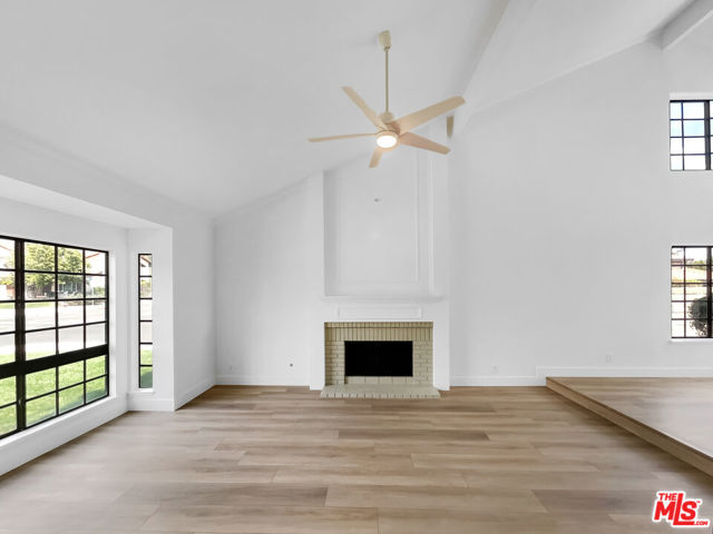 7840 Hillary Drive, West Hills CA: https://media.crmls.org/mediaz/98c766d5-810c-4ed5-bda9-e70d91c4c489.jpg
