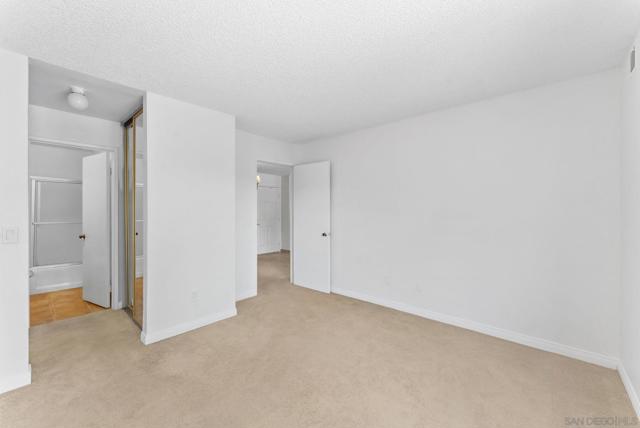 7180 Shoreline, San Diego CA: https://media.crmls.org/mediaz/98c867d4-42a0-4981-937d-9dc502f31272.jpg