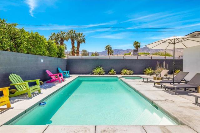 963 S Paseo Caroleta, Palm Springs CA: https://media.crmls.org/mediaz/98c942d6-afee-4f5b-a9e7-a3b27a6067a7.jpg