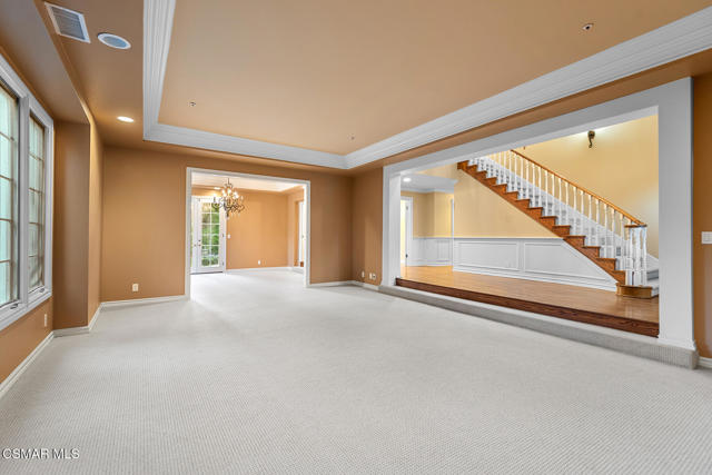 5320 Long Shadow Court, Westlake Village CA: https://media.crmls.org/mediaz/98c9a162-0efb-4306-9cce-61af685d553b.jpg