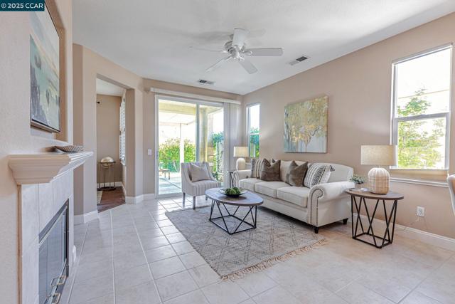 631 Baldwin Drive, Brentwood CA: https://media.crmls.org/mediaz/98ca3092-1895-4260-a022-881cf6712d30.jpg