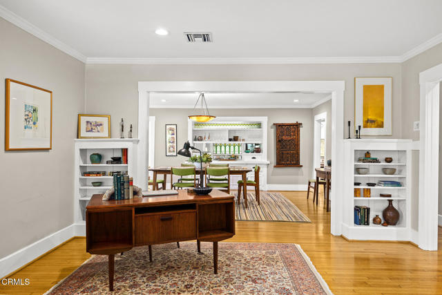1967 La France Avenue, South Pasadena CA: https://media.crmls.org/mediaz/98ca49cd-2454-4b8c-b0fc-9a5ab7de7d8d.jpg