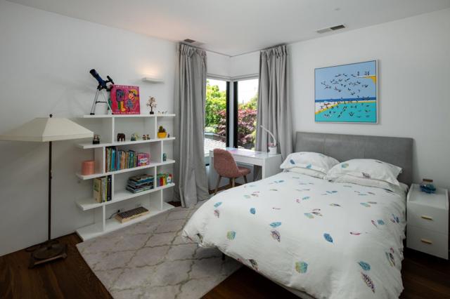 1409 Laurel Street, Menlo Park CA: https://media.crmls.org/mediaz/98cae565-0345-4380-a6a8-9a43adcc1488.jpg