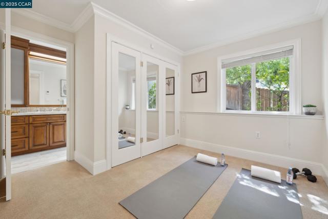 135 Dean Rd, Alamo CA: https://media.crmls.org/mediaz/98cb3eda-4197-4847-a4e6-1e7e5a3d2cb8.jpg