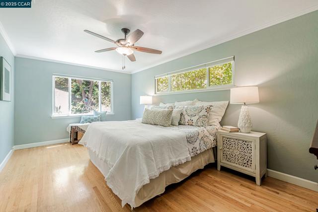 49 Terra Bella Dr, Walnut Creek CA: https://media.crmls.org/mediaz/98cc5c2e-dd15-4e8e-a45c-438d7068700c.jpg