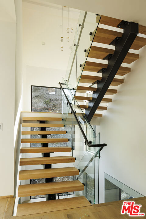 3755 Camino De La CumbreSherman Oaks img 27