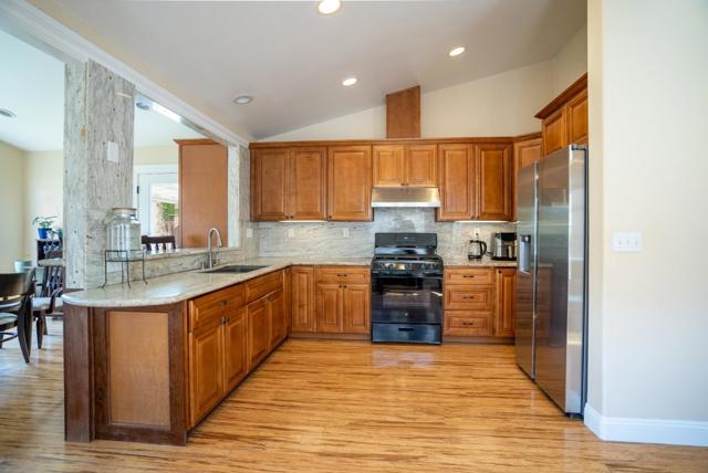 1221 Jacqueline Drive, Hollister CA: https://media.crmls.org/mediaz/98cd6284-25be-4cdb-9c45-54f7c7604758.jpg