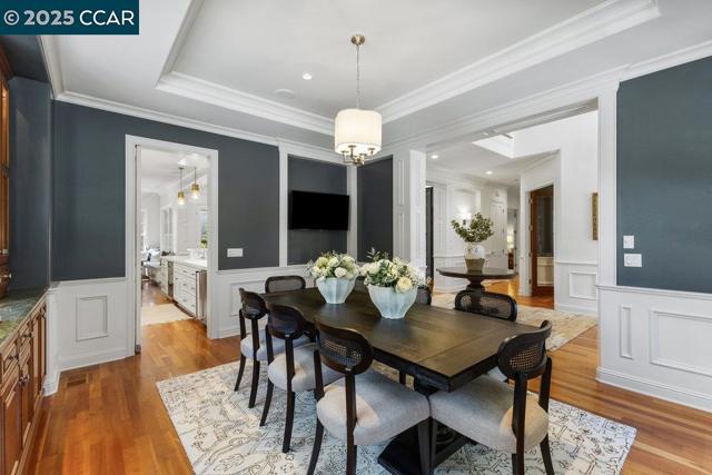 1826 Alameda Diablo, Diablo CA: https://media.crmls.org/mediaz/98cdb8a4-9360-44f0-b328-b97d1ad19e07.jpg