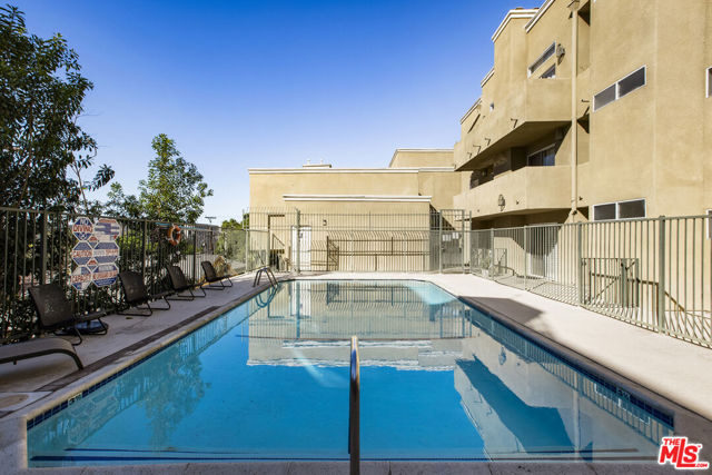 6140 Monterey Road, Los Angeles CA: https://media.crmls.org/mediaz/98cdd2ff-bd4c-4e5d-a54a-98c3abd141bf.jpg