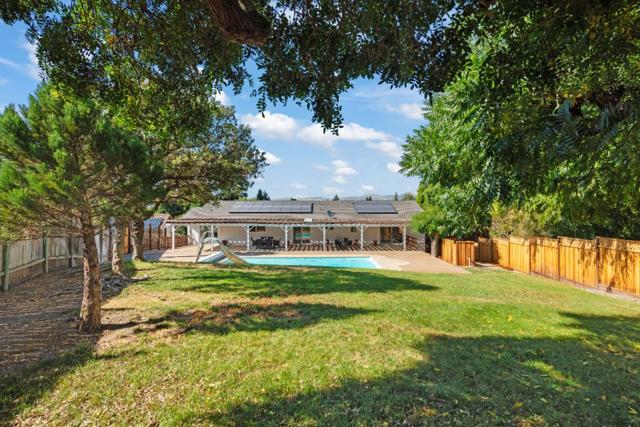 1590 El Dorado Drive, Gilroy CA: https://media.crmls.org/mediaz/98cf255d-b29d-4a32-8dd1-64e0f5c76431.jpg