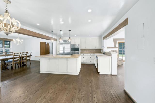 8 Los Laureles Avenue, Salinas CA: https://media.crmls.org/mediaz/98cfb975-8e55-491f-9faa-af2c395c824f.jpg