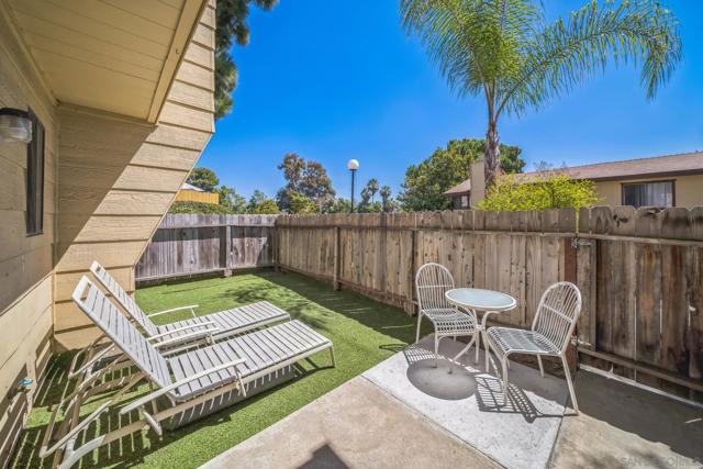 970 Marlin Dr, Vista CA: https://media.crmls.org/mediaz/98d00ad4-4830-4428-9ab2-45a1ba61f530.jpg