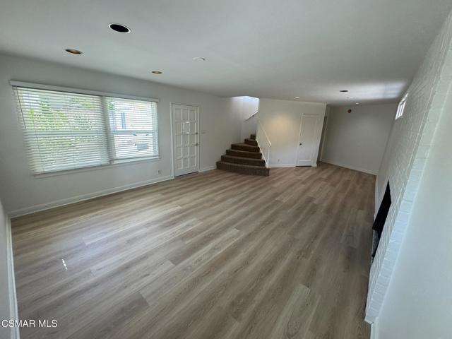 22319 Macfarlane Drive, Woodland Hills CA: https://media.crmls.org/mediaz/98d218d9-0f27-4571-a588-0a49bca8dea3.jpg