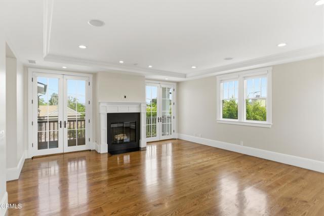 5 Bed Home for Sale in Los Angeles, California