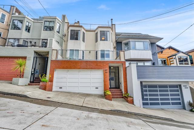 999 Carolina Street, San Francisco CA: https://media.crmls.org/mediaz/98d29c2a-ab97-41c6-bc47-cc827b6dfa0c.jpg