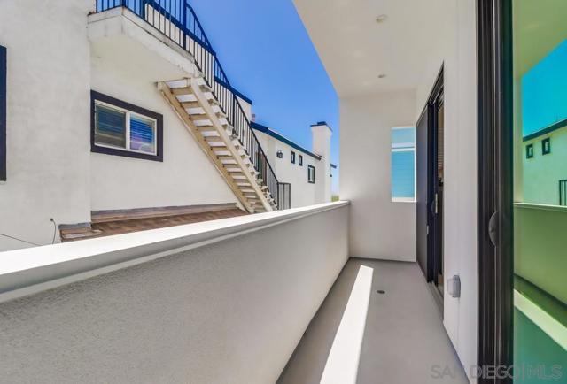 140 Imperial Beach Blvd, Imperial Beach CA: https://media.crmls.org/mediaz/98d2a94e-747c-426e-ae4a-e2d924850e32.jpg