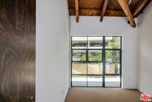1046 PRINCETON Drive, Marina del Rey CA: https://media.crmls.org/mediaz/98d2e761-573a-4bf3-9cf5-a8f254f3abcc.jpg