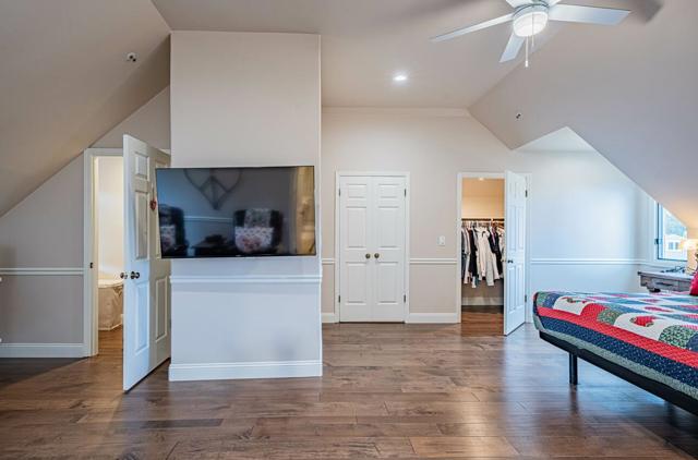 11394 Saddle Road, Monterey CA: https://media.crmls.org/mediaz/98d33195-8339-4385-992a-12f0c14f0550.jpg