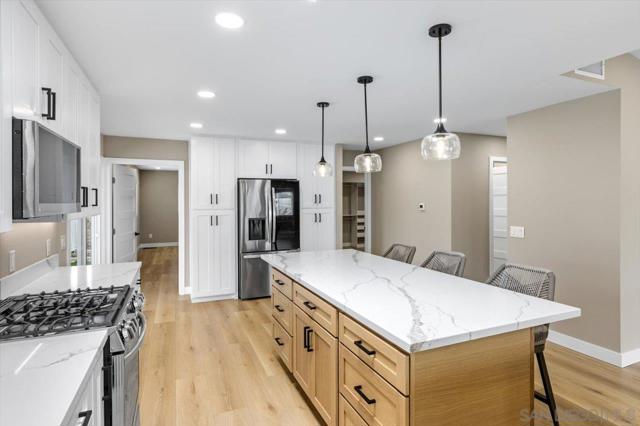 7226 San Bartolo Street, Carlsbad CA: https://media.crmls.org/mediaz/98d3f46b-da35-4704-8d41-577273ac788b.jpg