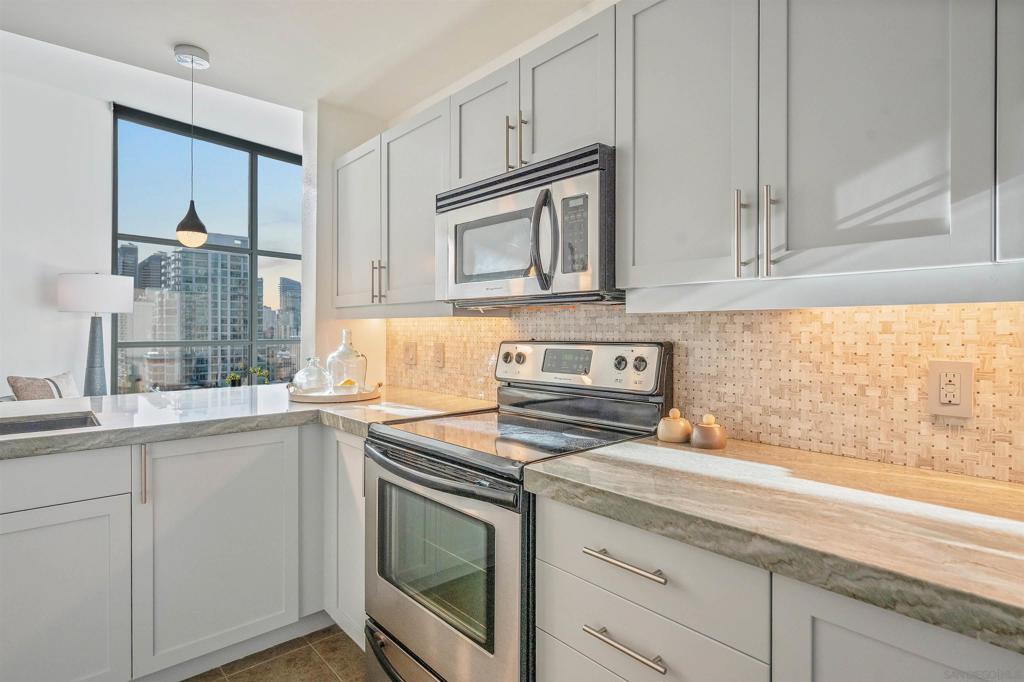 253 10th Ave - photo 15