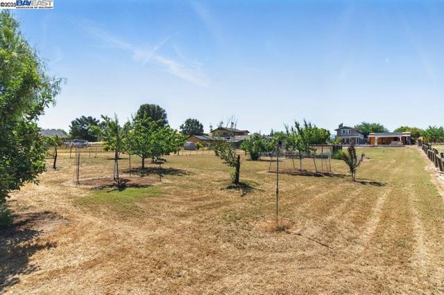 2680 Marina Ave., Livermore CA: https://media.crmls.org/mediaz/98d7c623-7251-493b-bc33-82a18adf64cb.jpg