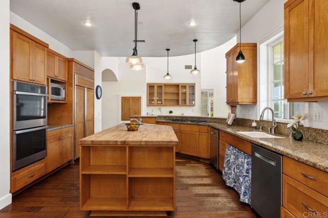 1101 York Dr., Vista CA: https://media.crmls.org/mediaz/98d80930-e31d-4c6b-9d6b-a77b407bbeb9.jpg