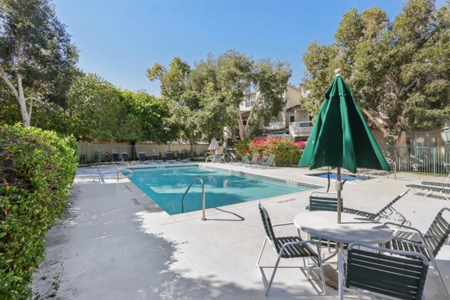 2508 Hastings Shore Lane, Redwood City CA: https://media.crmls.org/mediaz/98d8271e-9d1c-4ed7-ac71-6837a67b39f9.jpg