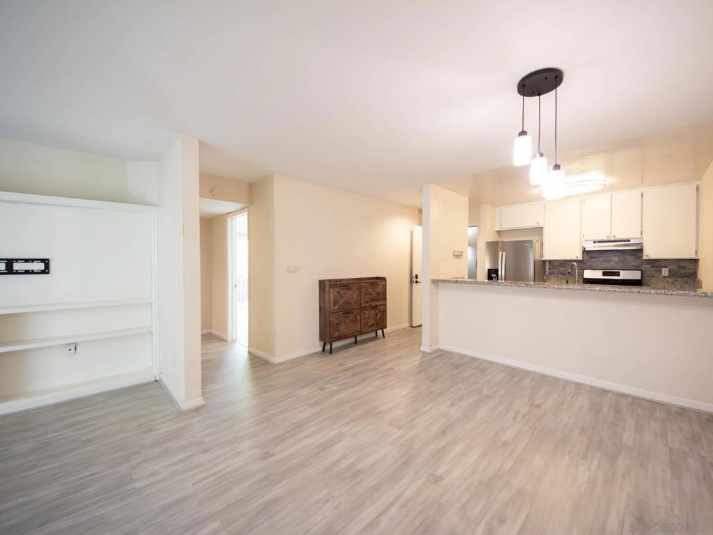 1625 Hotel Cir S #C211