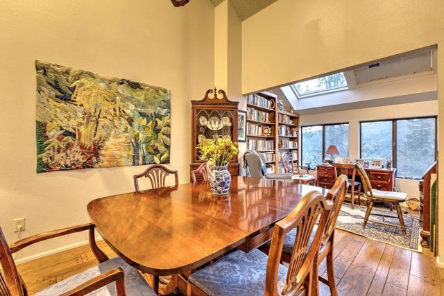 Image 16 of 29 For 54074 Linger Lane
