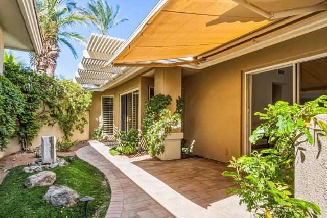 801 Deer Haven Circle, Palm Desert, CA 92211