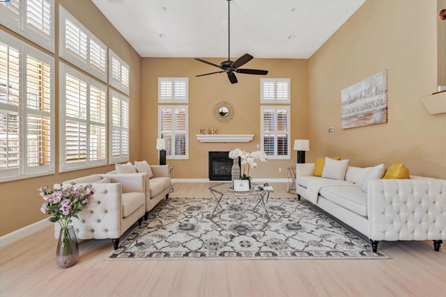 3602 Levanto Way, Manteca CA: https://media.crmls.org/mediaz/98da7cc4-b662-453f-9935-0c5826dbf9ce.jpg