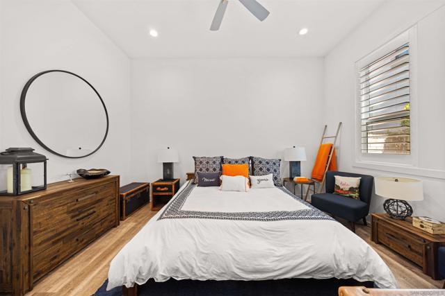 6183 Summit Crest Circle, San Diego CA: https://media.crmls.org/mediaz/98dc0482-d995-4b8c-bc19-11ced26b4055.jpg