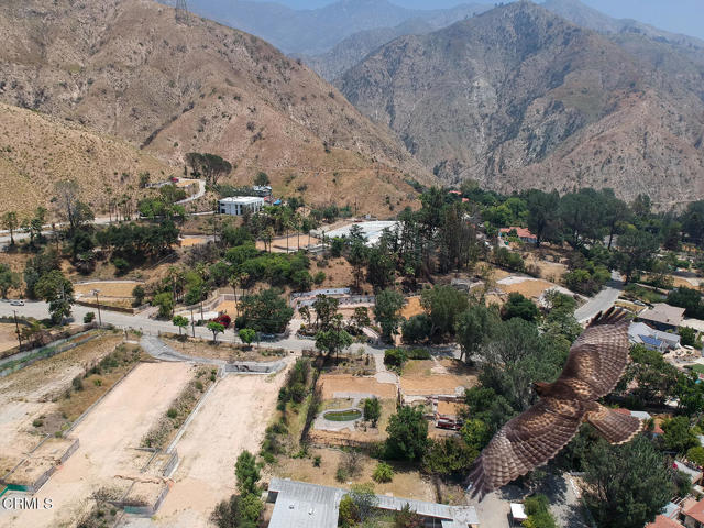 1962 E Loma Alta Drive, Altadena CA: https://media.crmls.org/mediaz/98dc432b-14a6-417e-9789-80c79ca24209.jpg