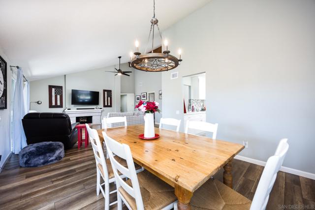 1857 Goldenrod Ln, Vista CA: https://media.crmls.org/mediaz/98dca25e-238d-46bf-b89c-0a1e520f1a4a.jpg